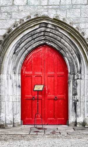 Hop off at Galway attractions, museums, and landmarks with a hop-on hop-off bus tour – Convenient stops and sightseeing in 2026