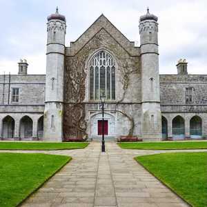 Hop on the open-top bus in Galway, Ireland – Discover top attractions, monuments, and hidden gems with a hop-on hop-off tour in 2026